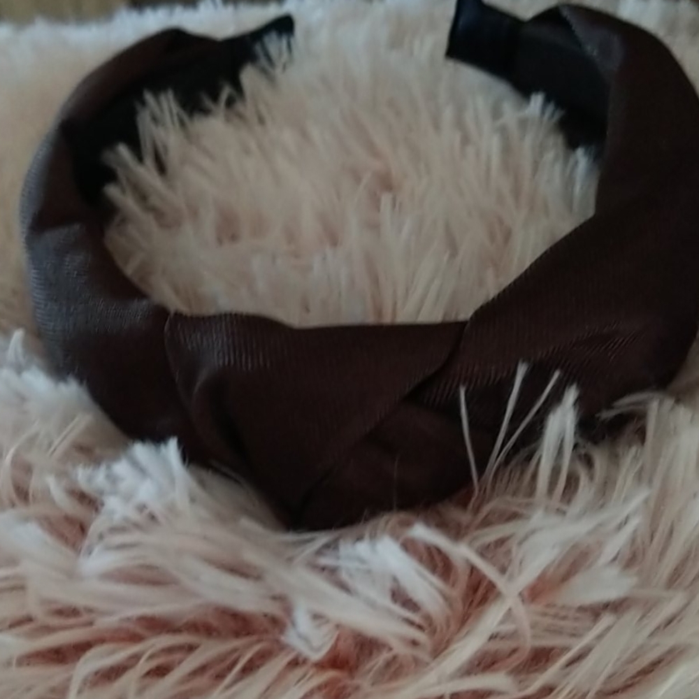 Headband - Picture 3 of 4